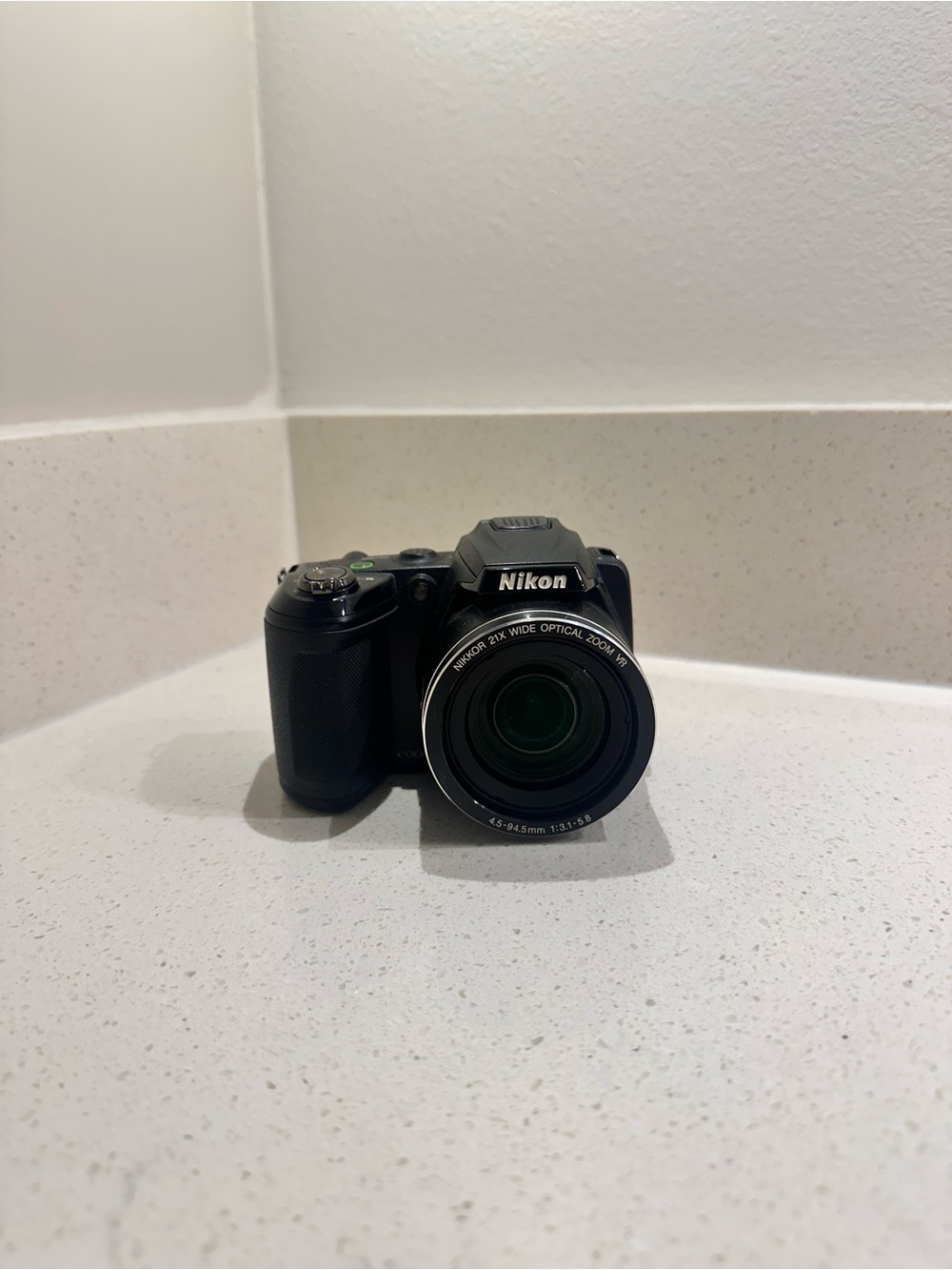 Nikon Coolpix L310, 21x optical zoom wide, Digital Camera with Flash